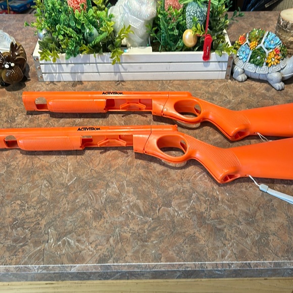 AcTivision Cabela’s orange Wii double barrel shotgun accessories - Picture 1 of 9